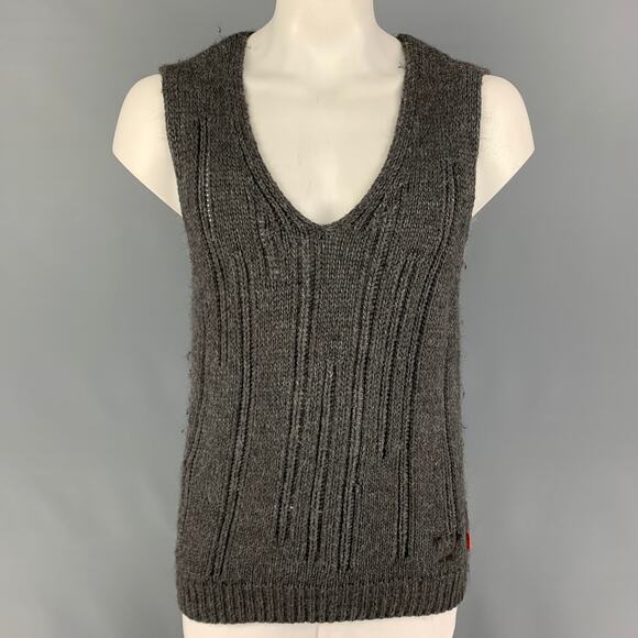 HUGO BOSS Size L Grey Knit Wool Blend Pullover Vest - Picture 1 of 1
